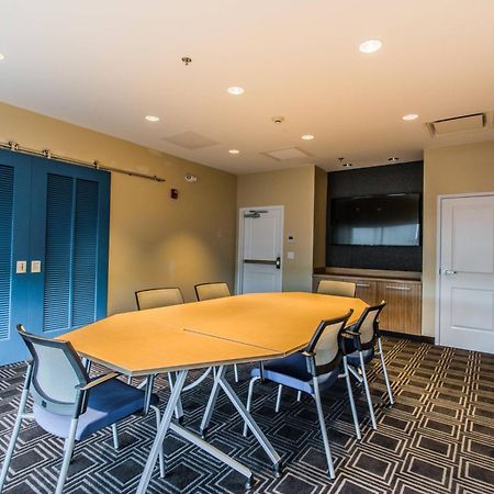 Towneplace Suites By Marriott Evansville Newburgh Bagian luar foto