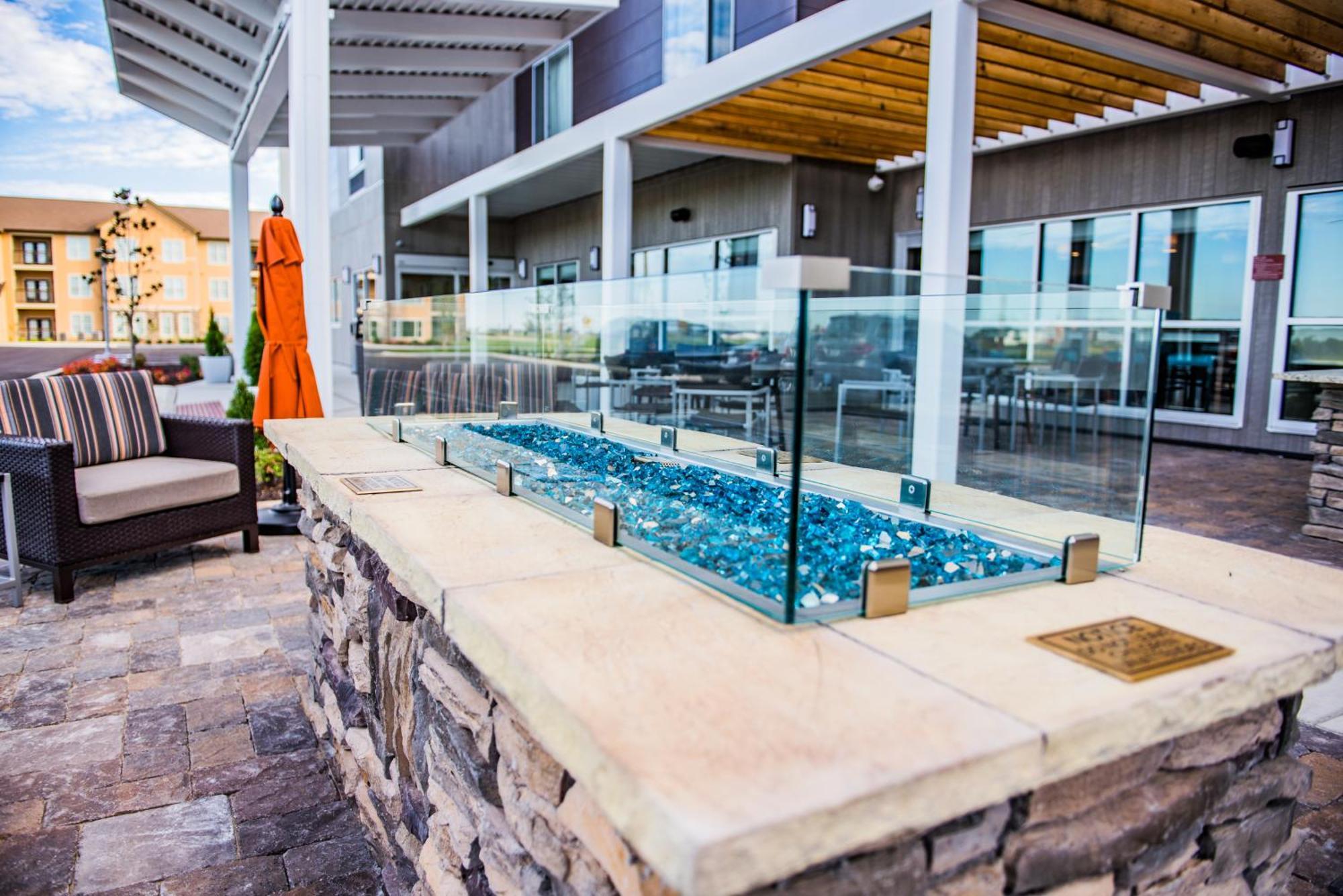Towneplace Suites By Marriott Evansville Newburgh Bagian luar foto